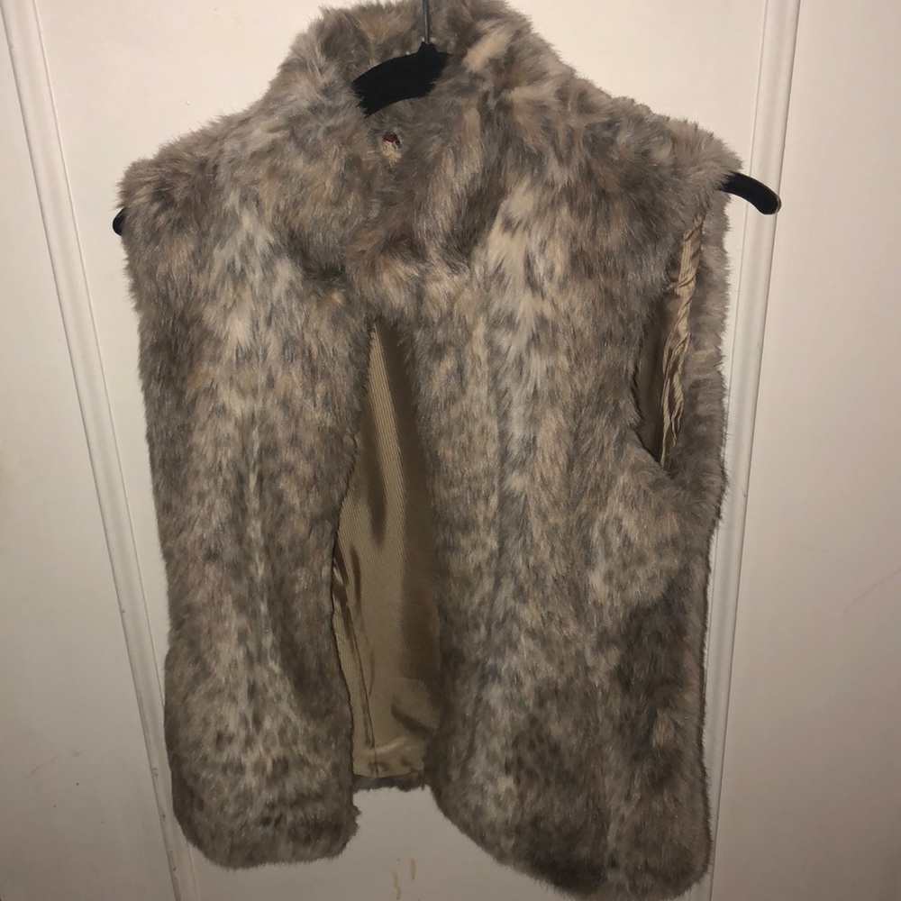 Banana Republic Faux fur vest